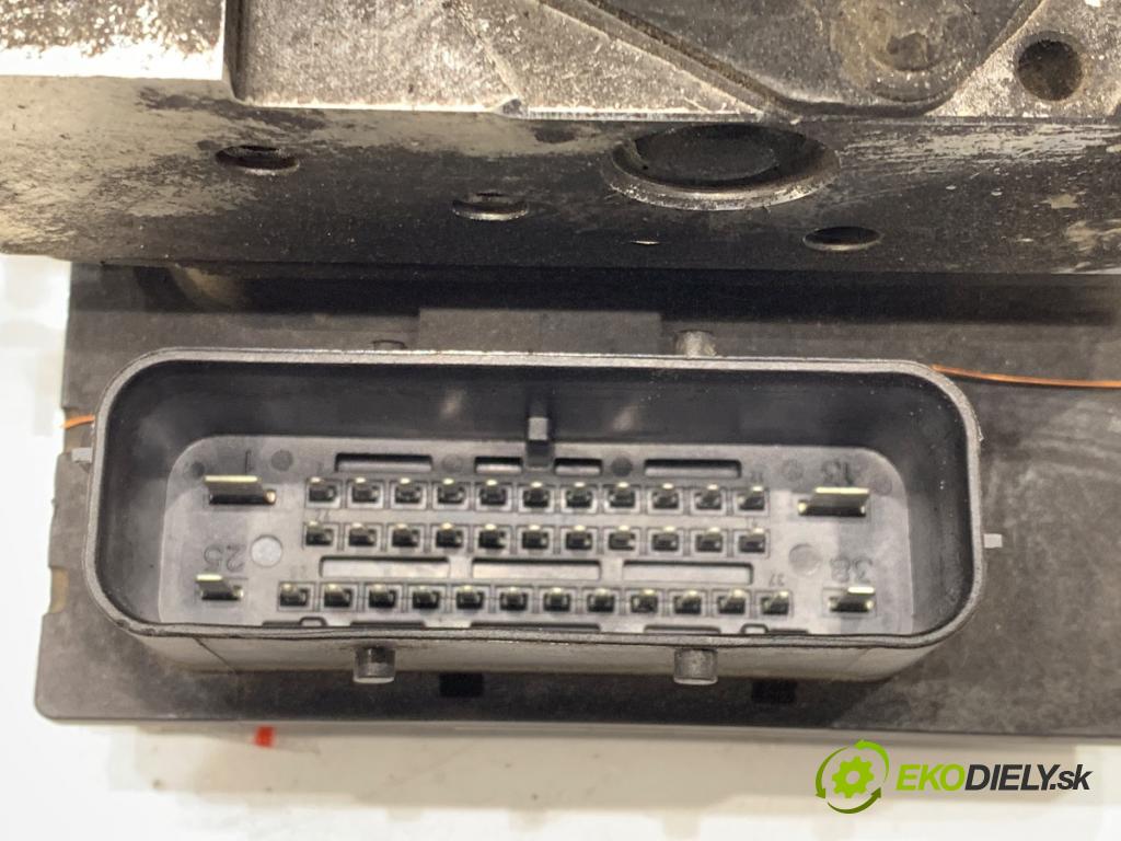 BMW E61 Kombi 2007 130 kW 525 d 2497 Pumpa ABS 6777797 (Pumpa ABS)