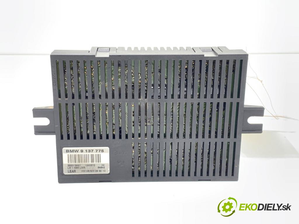 BMW E61 Kombi 2007 130 kW 525 d 2497 Modul svetiel 9137775 (Riadiaca jednotka ostatné)