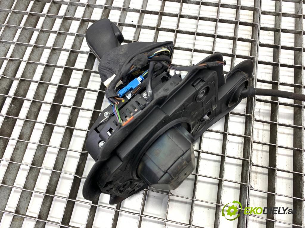 BMW E61 Kombi 2007 130 kW 525 d 2497 Kulisa  (Rýchlostná páka (kulisa))