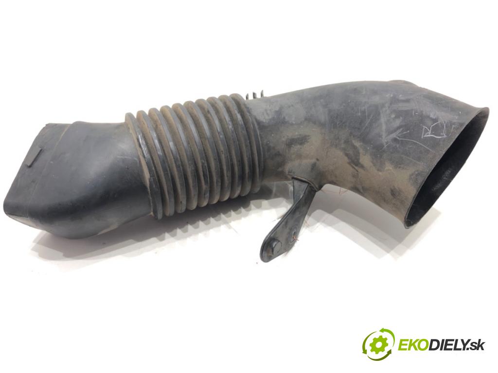 BMW E61 Kombi 2007 130 kW 525 d 2497 volant vzduchu 7790056