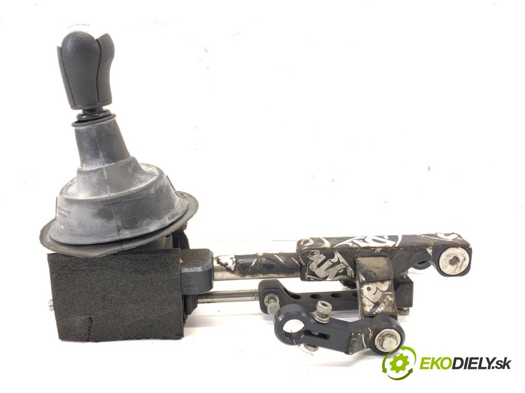 FORD USA MUSTANG V coupe 2014 227 kW 3.7 3726 Kulisa  (Rýchlostná páka (kulisa))