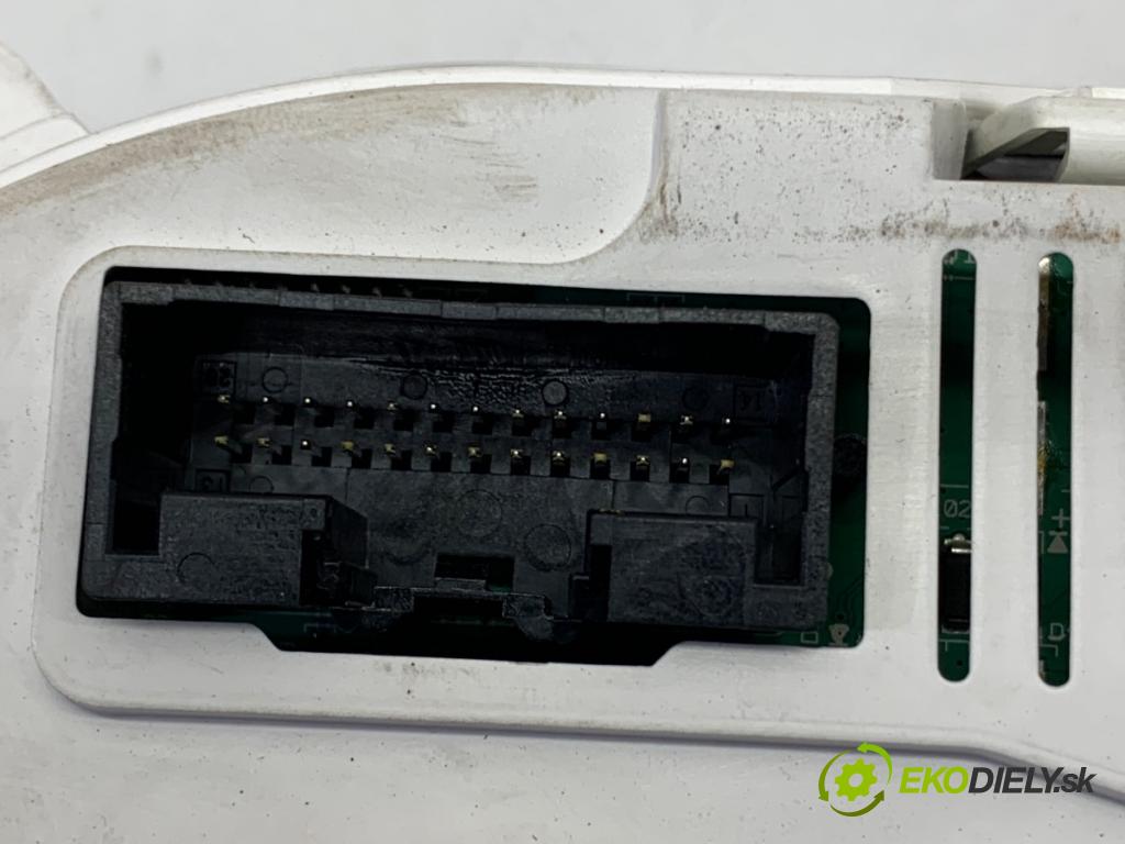 FORD USA MUSTANG V coupe 2014 227 kW 3.7 3726 Prístrojovka (Prístrojová doska)