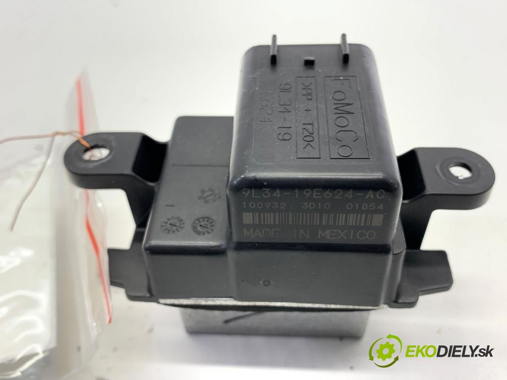 FORD USA MUSTANG V coupe 2014 227 kW 3.7 3726 Odpor, rezistor kúrenia vzduchu 9L34-19E624-AC (Odpor (rezistor) kúrenia)