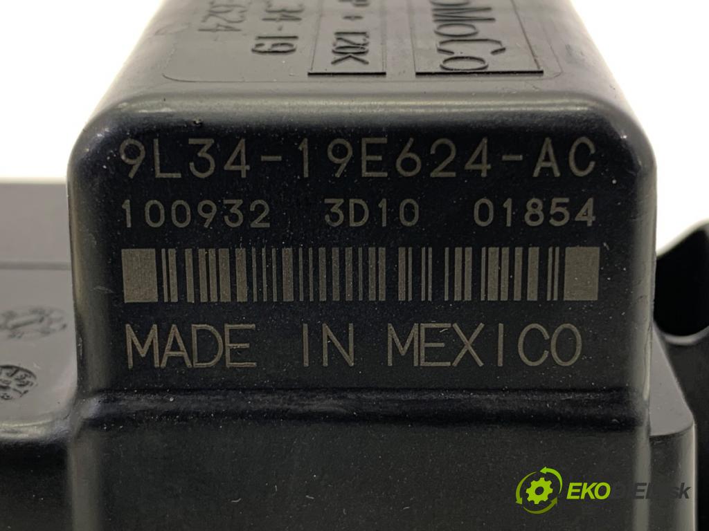 FORD USA MUSTANG V coupe 2014 227 kW 3.7 3726 odpor rezistor topení vzduchu 9L34-19E624-AC (Odpor topení)