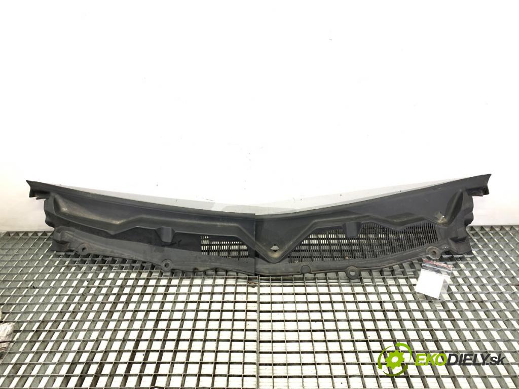 FORD USA MUSTANG V coupe 2014 227 kW 3.7 3726 Torpédo, plast pod čelné okno AR33-63018A14-AE (Torpédo (plast pod čelným sklom))