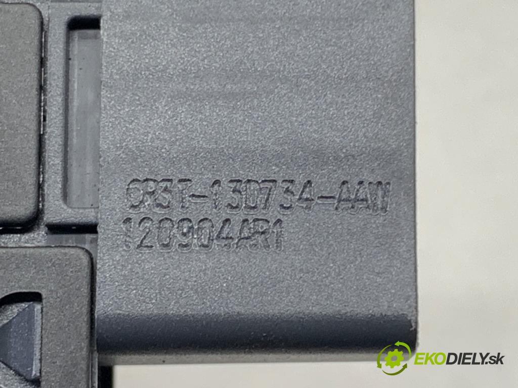 FORD USA MUSTANG V coupe 2014 227 kW 3.7 3726 Spínač svetiel výstražných (núdzových)  (Prepínacie páčky pod volantom)