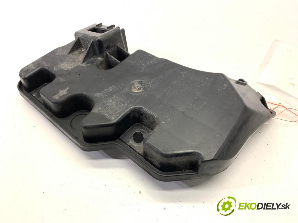 FORD USA MUSTANG V coupe 2014 227 kW 3.7 3726 Úchyt nárazníka pravy zad DR33-17D960-AC