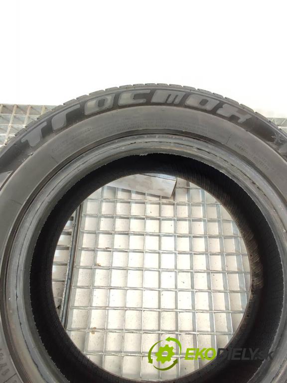 --- ---      PNEUMATIKY: zima 2X 175/65 14