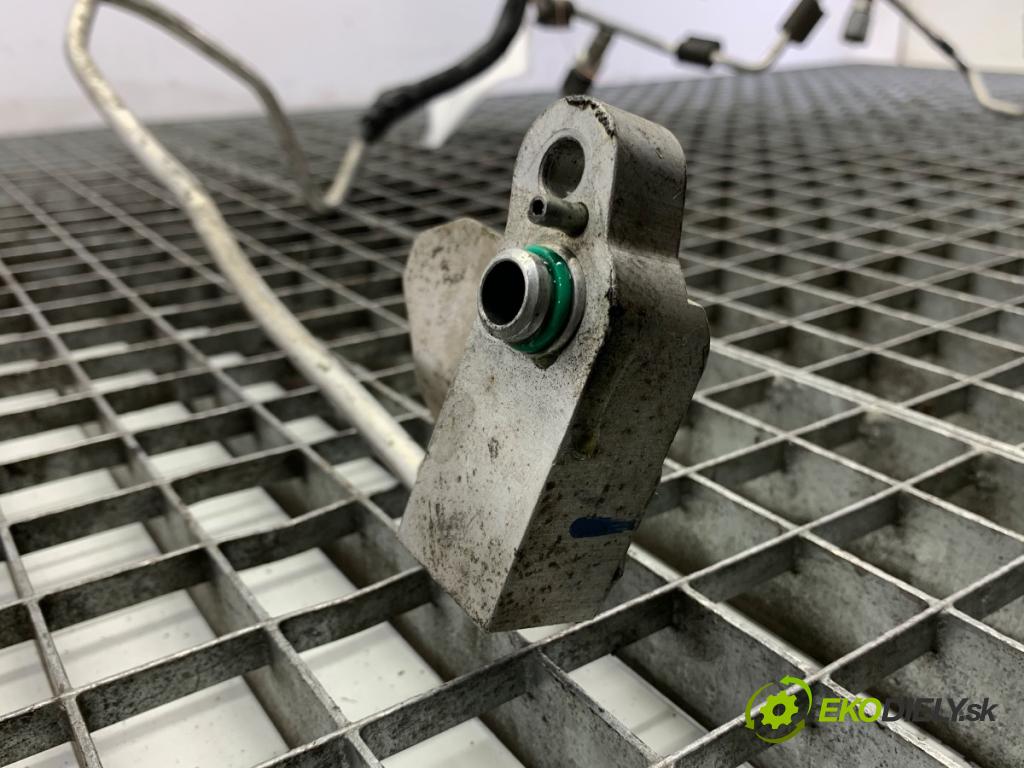 SKODA FABIA III Kombi 2017 77 kW 1.4 TDI 1422 rúrka klimatizácie 6C0816741M (Rúrka klimatizácie)