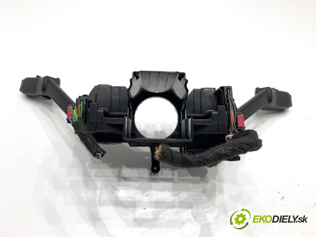 SKODA FABIA III Kombi 2017 77 kW 1.4 TDI 1422 Prepínač kombinovaný 6C0953501J (Prepínacie páčky pod volantom)