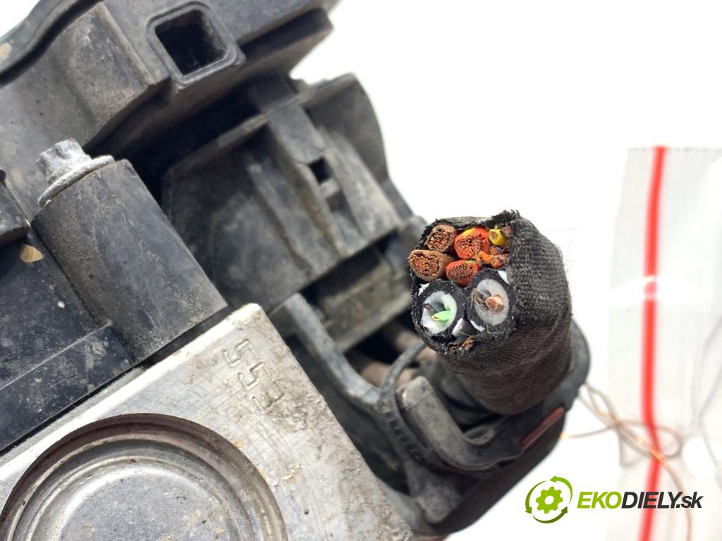 SKODA FABIA III Kombi 2017 77 kW 1.4 TDI 1422 Pumpa ABS 6C0907379R (Pumpa ABS)