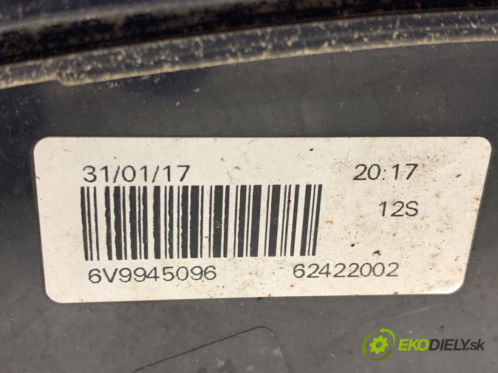 SKODA FABIA III Kombi 2017 77 kW 1.4 TDI 1422 Svetlo pravy zad 6V9945096