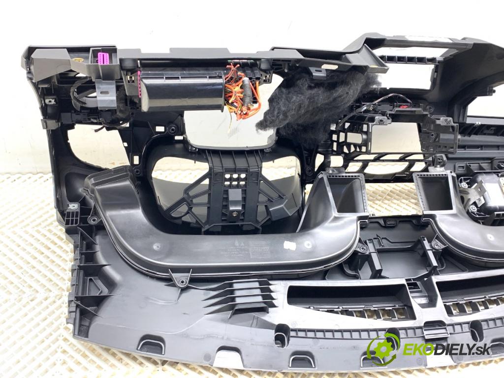 SKODA FABIA III Kombi 2017 77 kW 1.4 TDI 1422 palubní doska 6V0857069A 6V0880204 (Palubní deska)