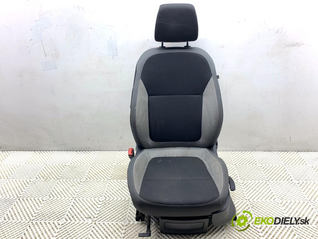 SKODA FABIA III Kombi 2017 77 kW 1.4 TDI 1422 Sedadlo ľavy predný 