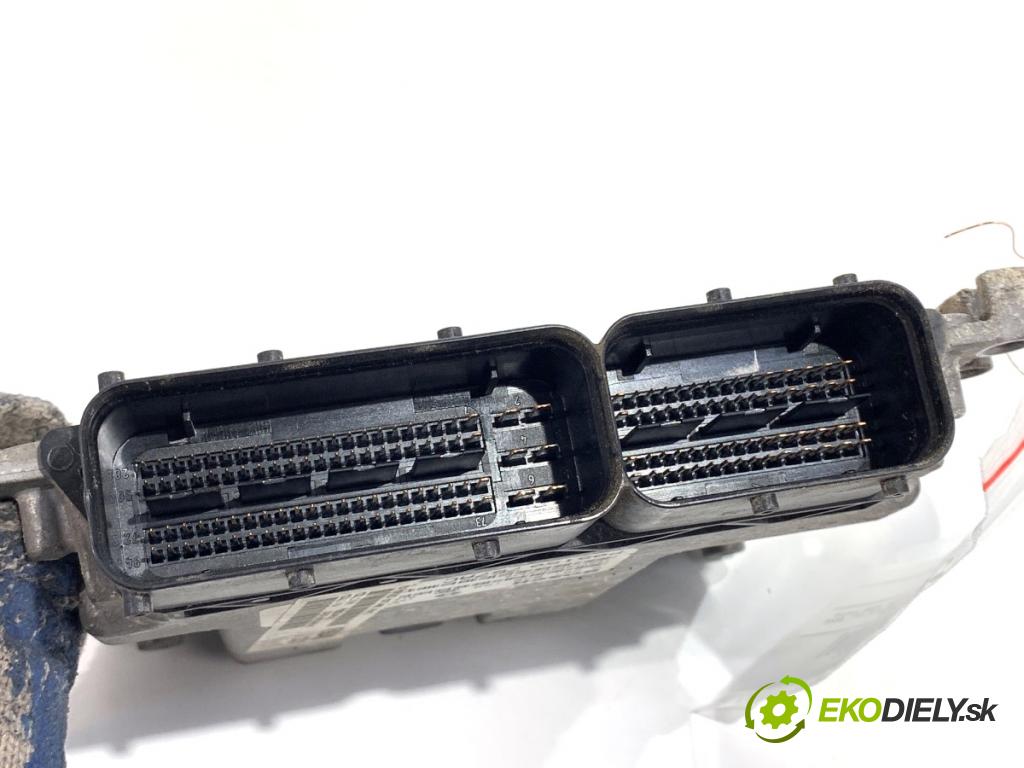 JEEP GRAND CHEROKEE WK SUV 2015 184 kW 3.0 CRD V6 4x4 2987 riadiaca jednotka Motor P05150767AC (Riadiaca jednotka)