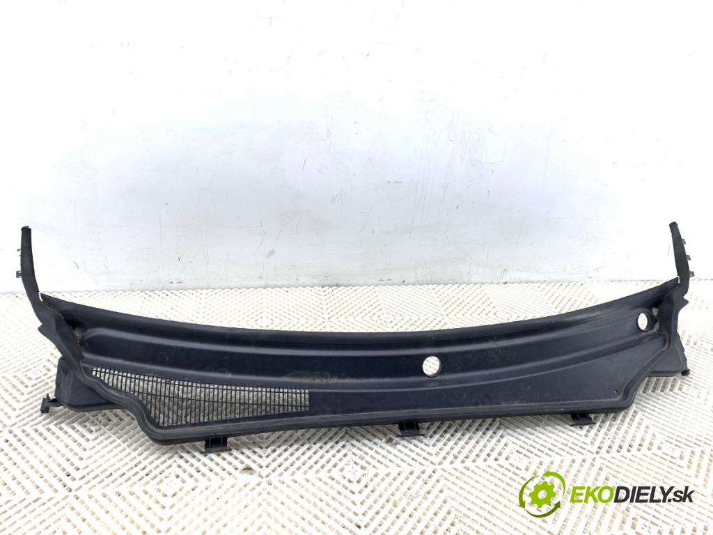 JEEP GRAND CHEROKEE WK SUV 2015 184 kW 3.0 CRD V6 4x4 2987 Torpédo, plast pod čelné okno 55079197AH (Torpédo (plast pod čelným sklom))