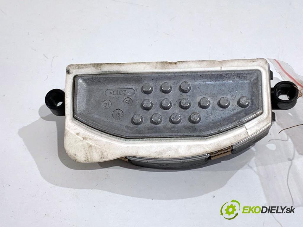 JEEP GRAND CHEROKEE WK SUV 2015 184 kW 3.0 CRD V6 4x4 2987 Odpor, rezistor kúrenia vzduchu CV378002 (Odpor (rezistor) kúrenia)