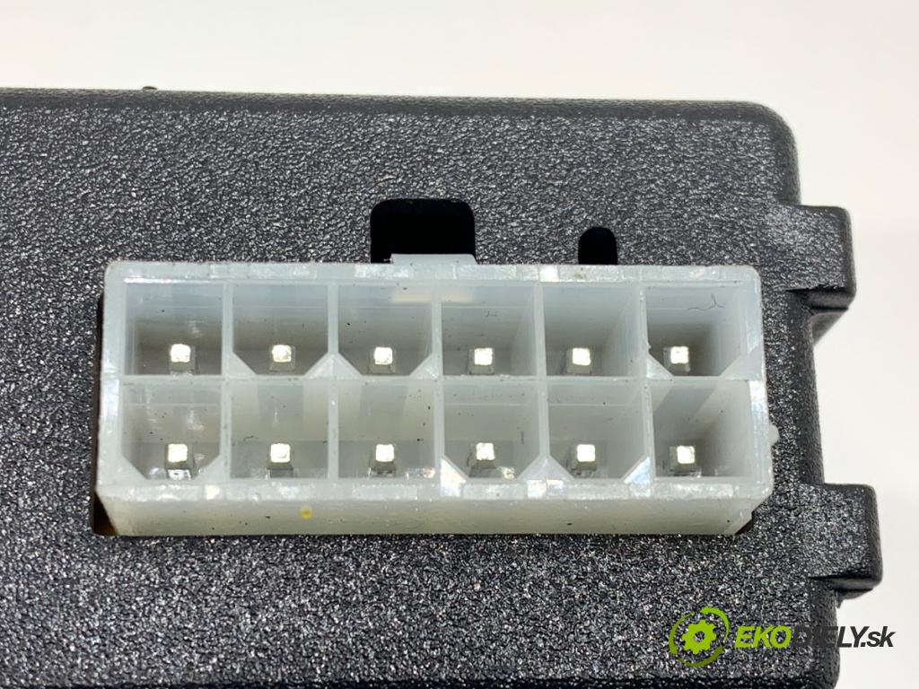 JEEP GRAND CHEROKEE WK SUV 2015 184 kW 3.0 CRD V6 4x4 2987 modul tažného oka MHS-4 (Řídící jednotka ostatní)