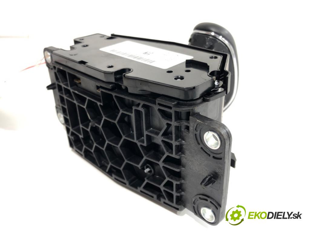 JEEP GRAND CHEROKEE WK SUV 2015 184 kW 3.0 CRD V6 4x4 2987 Kulisa 68166105AE (Rýchlostná páka (kulisa))