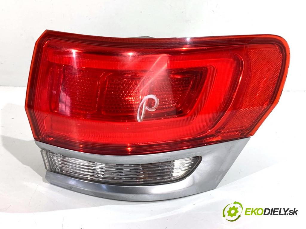 JEEP GRAND CHEROKEE WK SUV 2015 184 kW 3.0 CRD V6 4x4 2987 světlo pravý zadní část P68236134AC