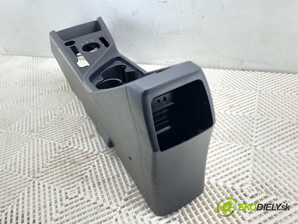 KIA NIRO II (SG2)  2023 150 kW EV   (n/d ccm / 150 kW / 204 KM) 0 Tunel středový  (Středový tunel)