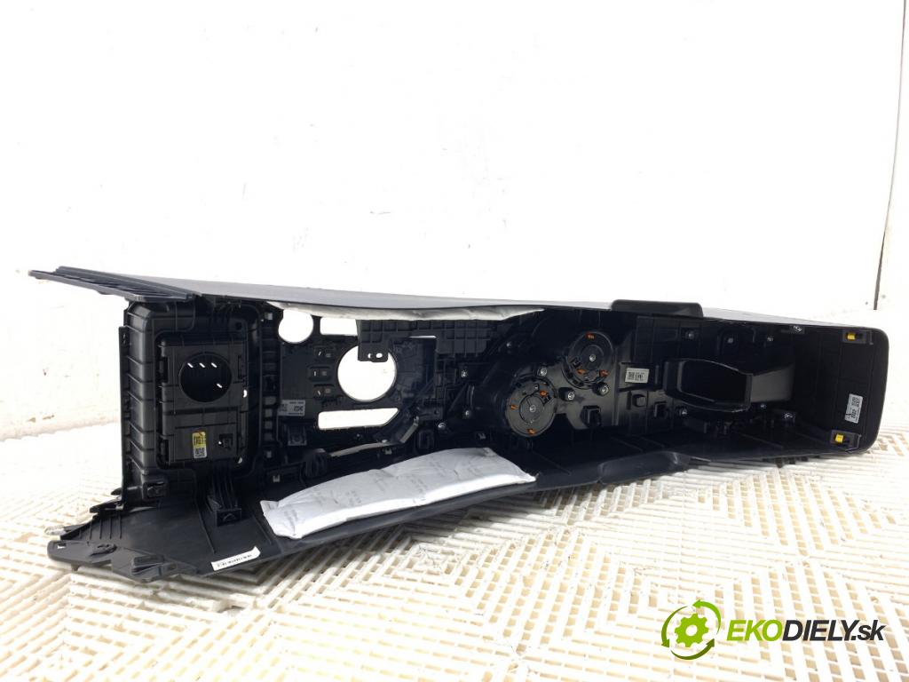 KIA NIRO II (SG2)  2023 150 kW EV   (n/d ccm / 150 kW / 204 KM) 0 Tunel středový  (Středový tunel)