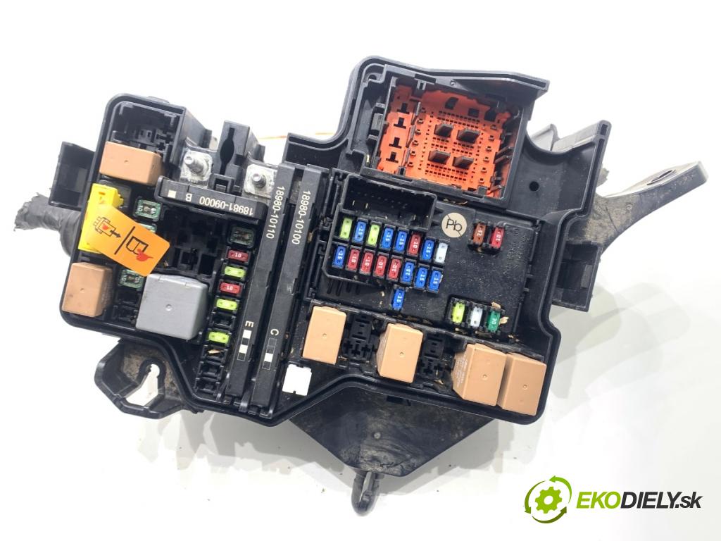 KIA NIRO II (SG2)  2023 150 kW EV   (n/d ccm / 150 kW / 204 KM) 0 skříňka poistková 91205-A0303 (Pojistková skříňka)