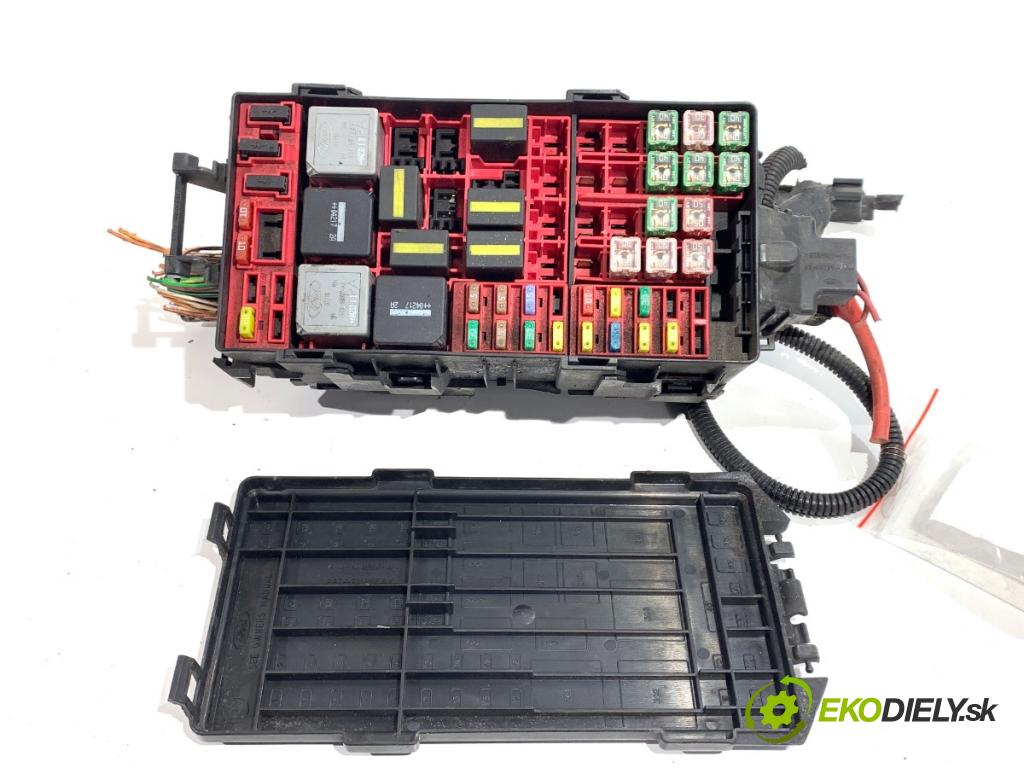 FORD TRANSIT IV Autobus 2004 92 kW 2.0 TDCi (F_F_, F_E_, F_G_) 1998 skříňka poistková  (Pojistková skříňka)