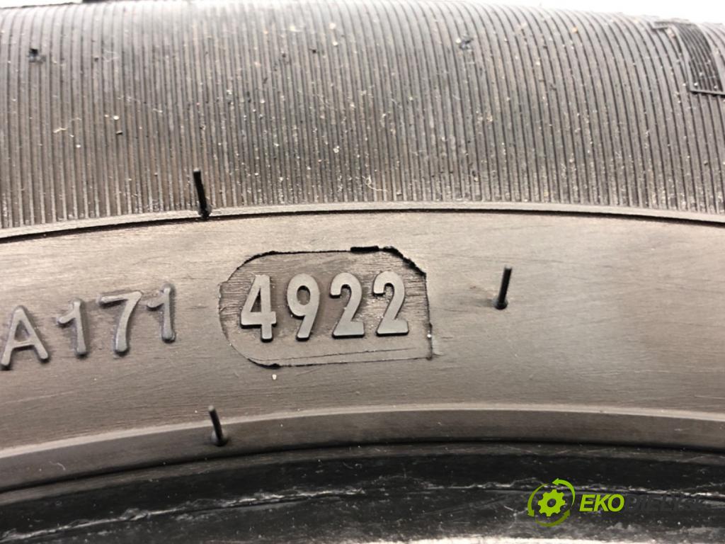 --- ---      PNEUMATIKY: PARA: VÍCENÁ SEZÓNA: 175/65 14" CEAT: