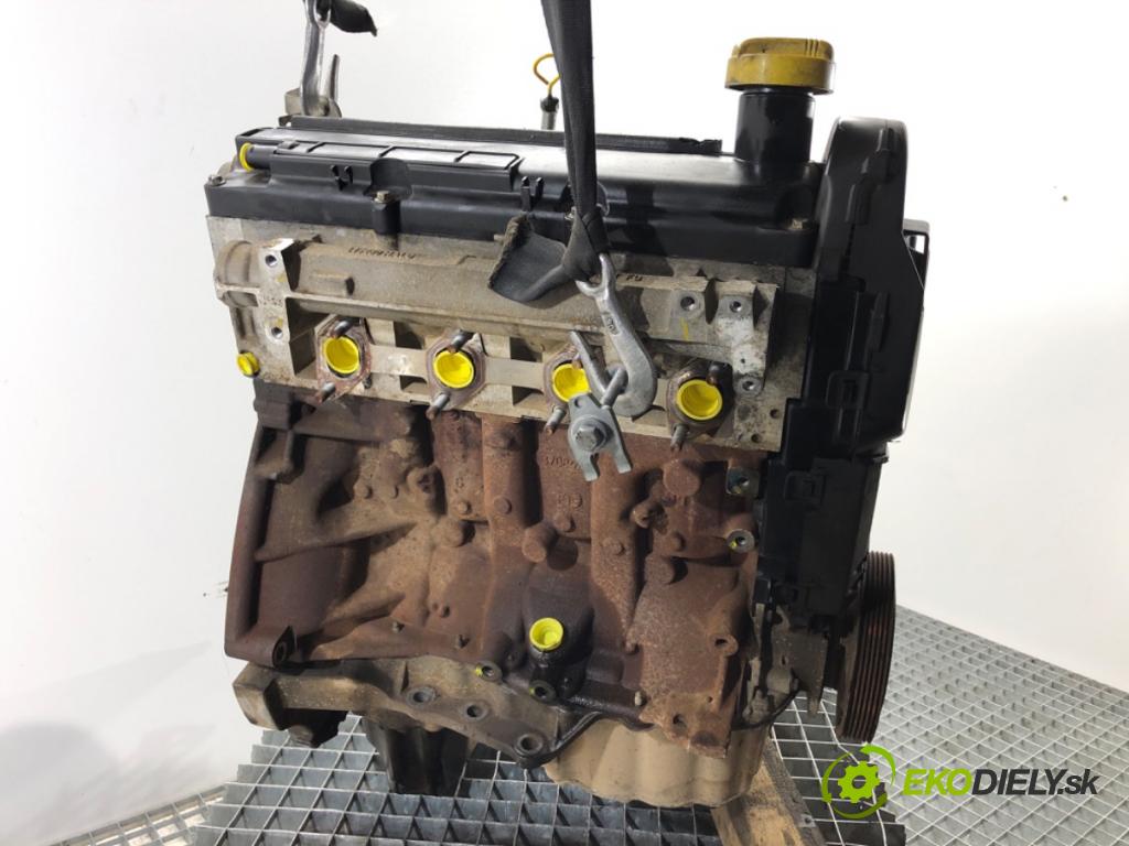 SUZUKI JIMNY III samochód terenowy zamknięty 2009 63 kW 1.5 DDiS 4x4 1461 Motor K9K266 (Motor)