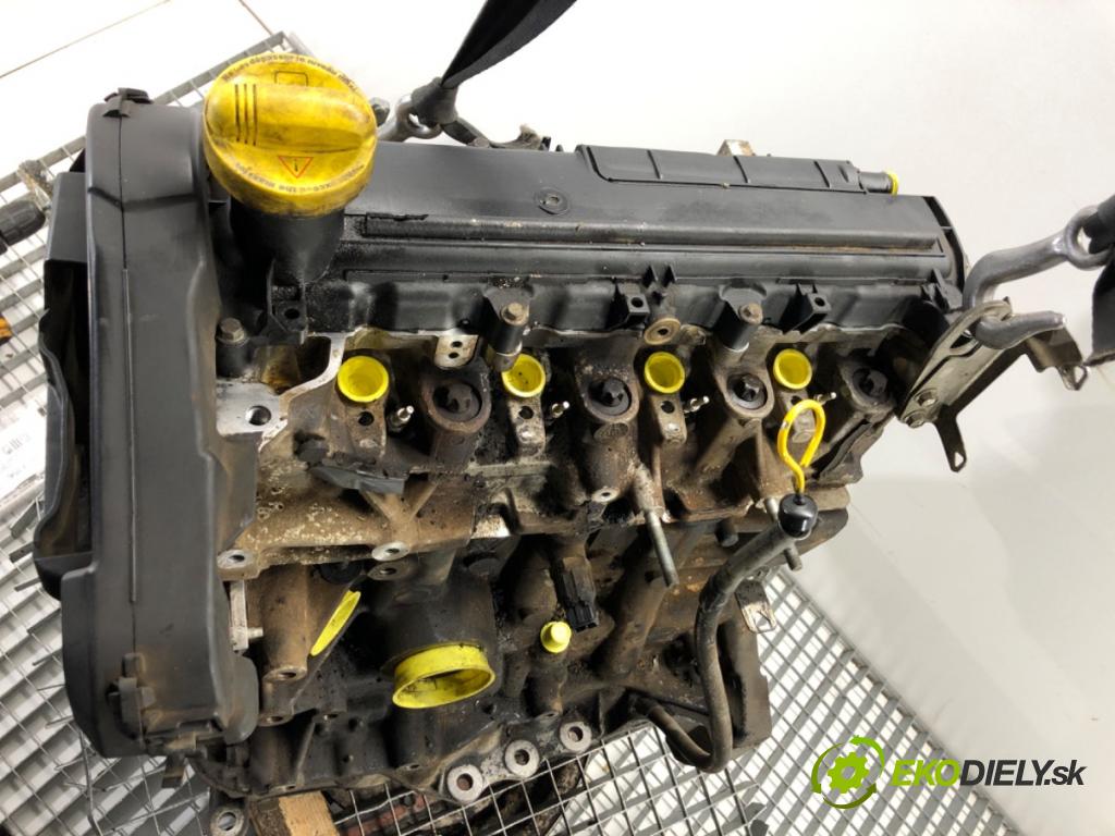 SUZUKI JIMNY III samochód terenowy zamknięty 2009 63 kW 1.5 DDiS 4x4 1461 Motor K9K266 (Motor)