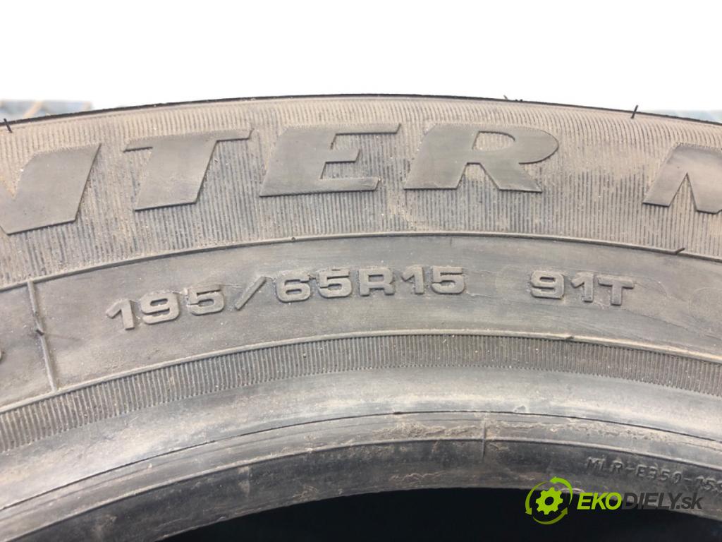 --- --- PNEUMATIKA: zima 2X 195/65 15" VOYAGER