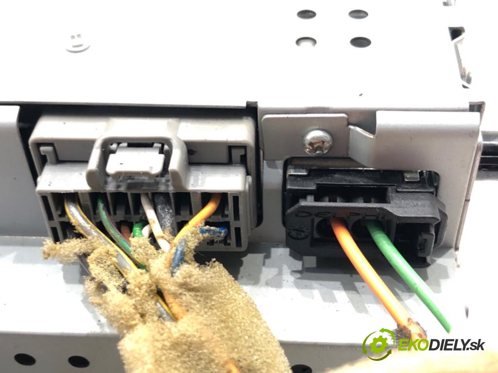 VOLVO S80 II sedan 2006 232 kW 4.4 V8 AWD 4414 RADIO 669070818 (Audio zařízení)