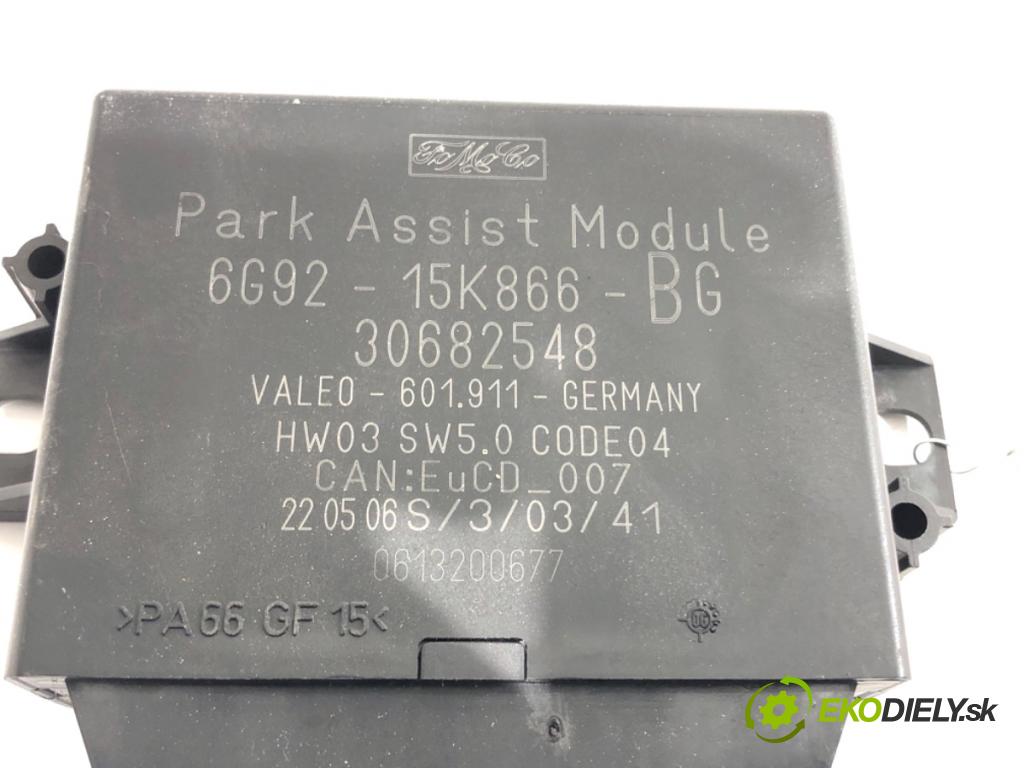 VOLVO S80 II sedan 2006 232 kW 4.4 V8 AWD 4414 Modul PDC 30682548 (Riadiaca jednotka ostatné)