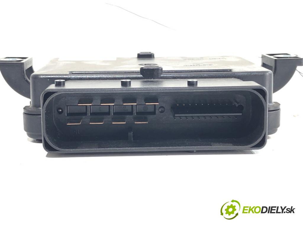 VOLVO S80 II sedan 2006 232 kW 4.4 V8 AWD 4414 modul brzdy ruční brzdy 30773424 30773424