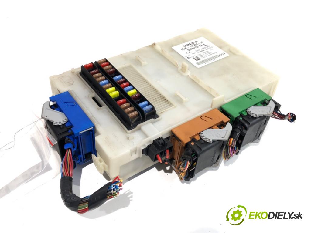 VOLVO S80 II sedan 2006 232 kW 4.4 V8 AWD 4414 Modul BSI 6G9T-14C256-GF (Poistková skrinka)