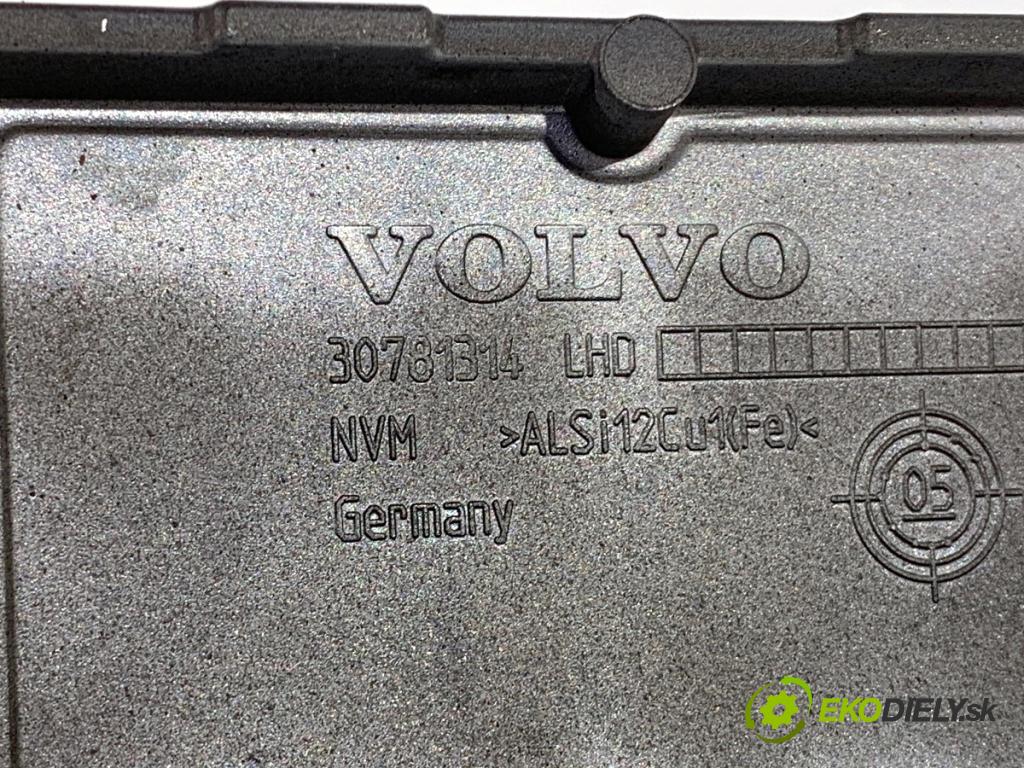 VOLVO S80 II sedan 2006 232 kW 4.4 V8 AWD 4414 lišty kryt 30781314 (Lišta)