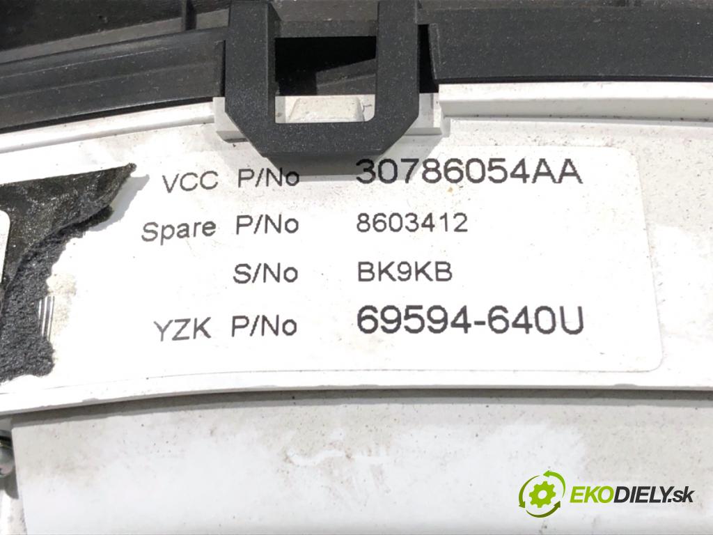 VOLVO S80 II sedan 2006 232 kW 4.4 V8 AWD 4414 prístrojovka 30786054AA (Přístrojová deska)