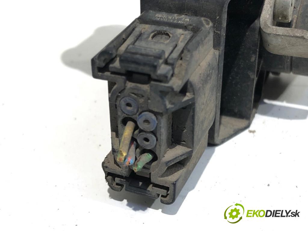 VOLVO S80 II sedan 2006 232 kW 4.4 V8 AWD 4414 Snímač XENON  (Snímač)