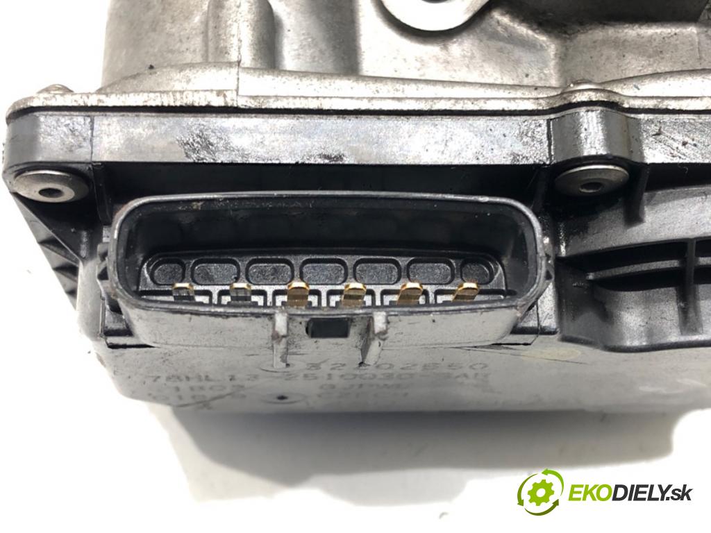 VOLVO V90 II Kombi 2018 110 kW D3 1969 Škrtiaca klapka 32202650 (Škrtiaca klapka)