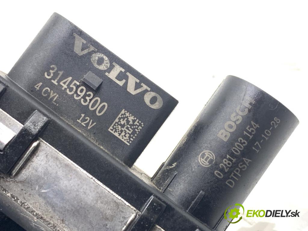 VOLVO V90 II Kombi 2018 110 kW D3 1969 relé sviečok žhavenia 31459300 0281003154 (Relé)