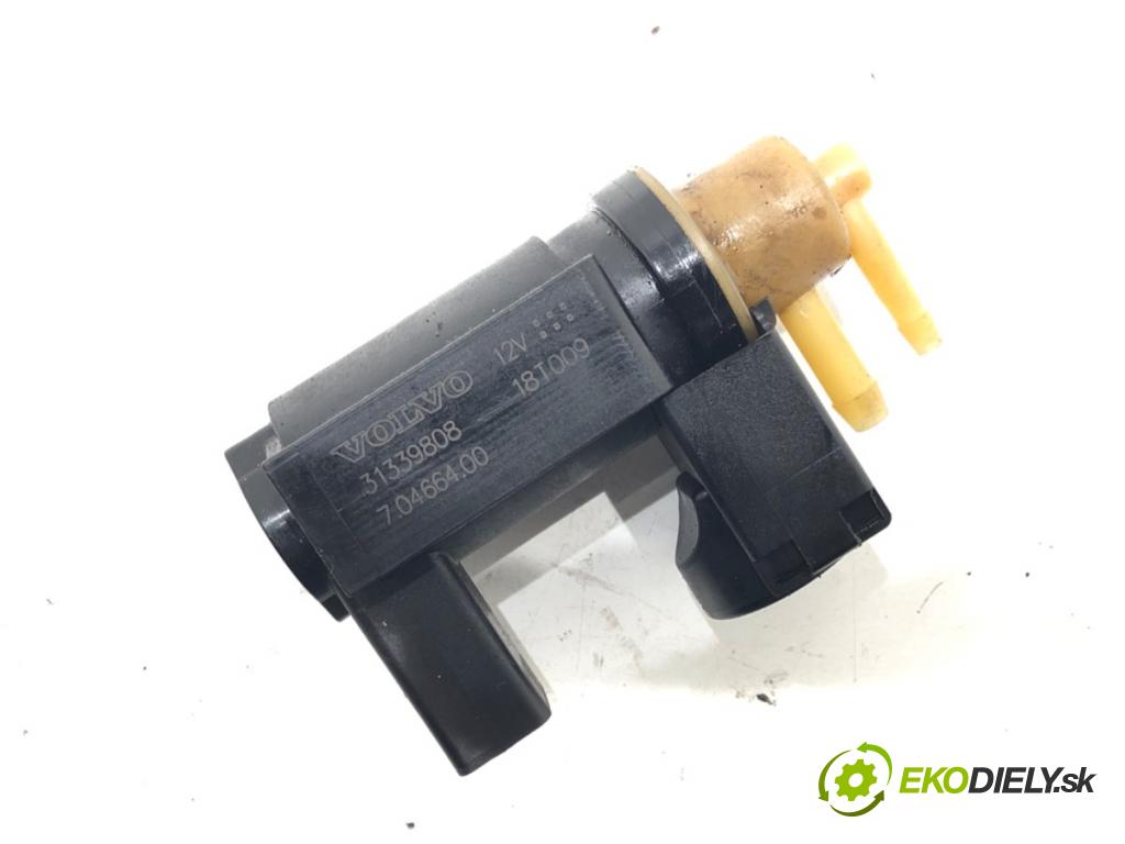VOLVO V90 II Kombi 2018 110 kW D3 1969 Ventil tlaku 31339808 (Ventil)