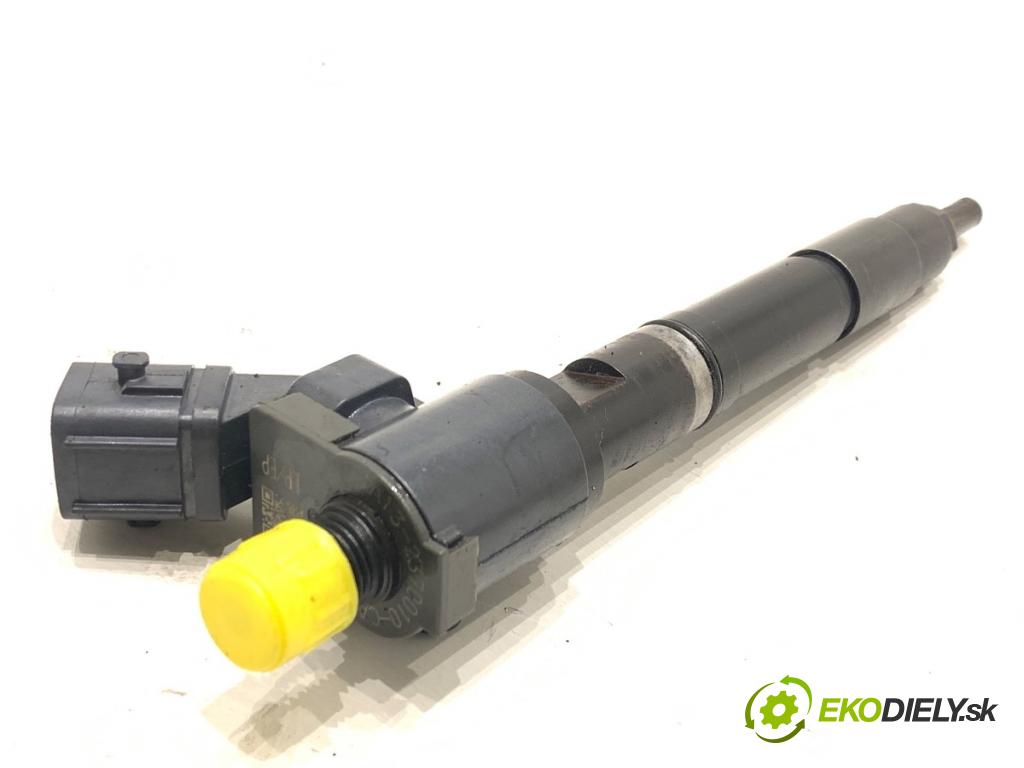 VOLVO V90 II Kombi 2018 110 kW D3 1969 vstřikovač VEA132370010CAA 31336878 (Vstřikovač paliva)