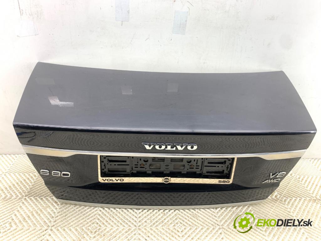 VOLVO S80 II sedan 2006 232 kW 4.4 V8 AWD 4414 kapota zadní část 