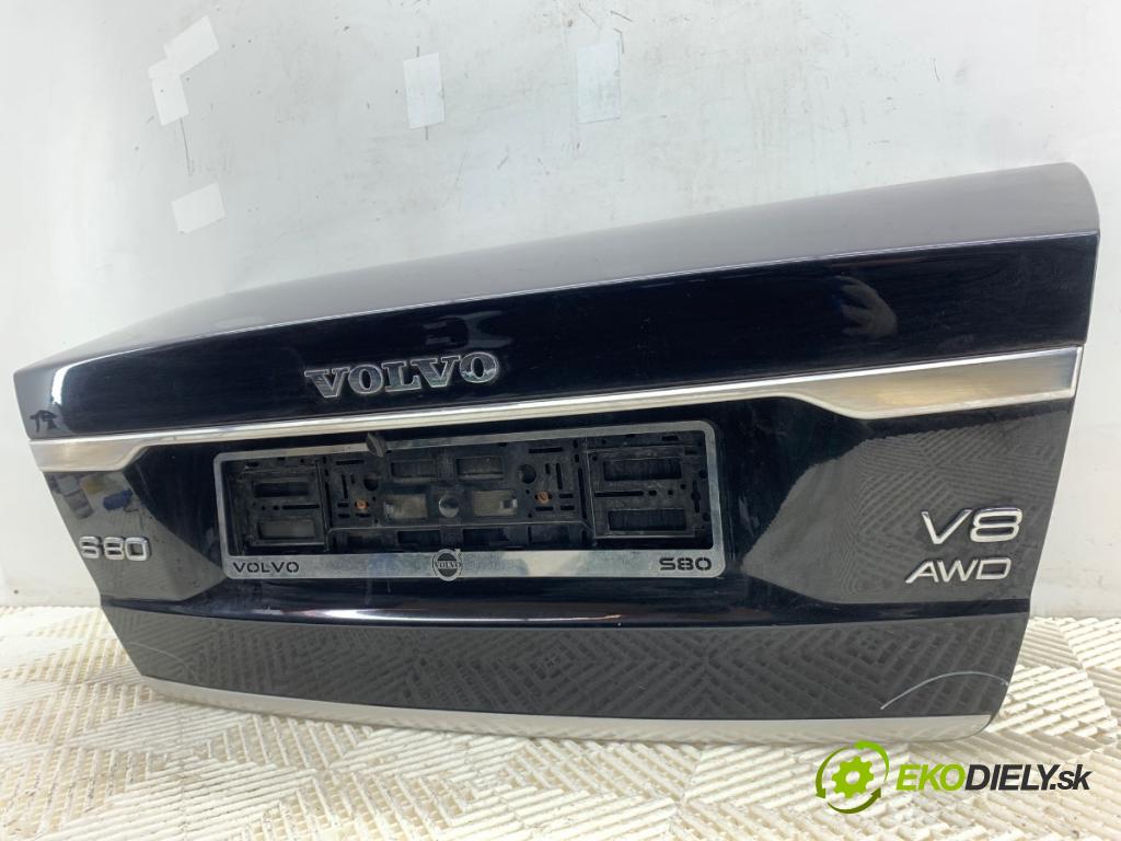VOLVO S80 II sedan 2006 232 kW 4.4 V8 AWD 4414 kapota zadní část