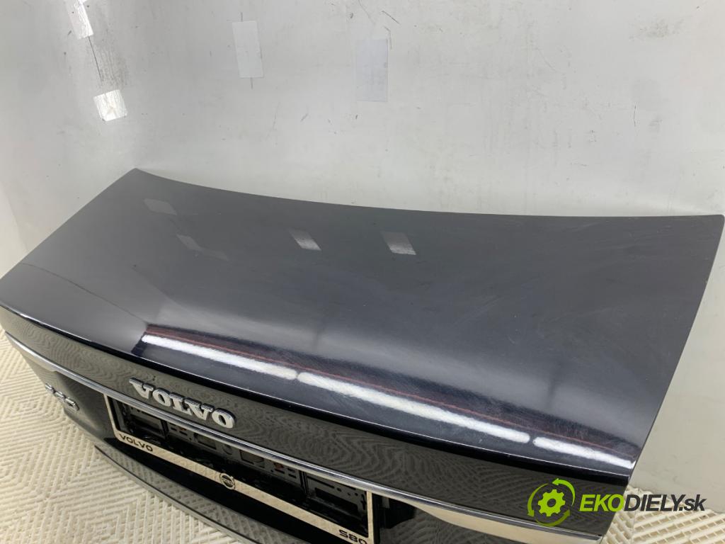VOLVO S80 II sedan 2006 232 kW 4.4 V8 AWD 4414 kapota zadní část