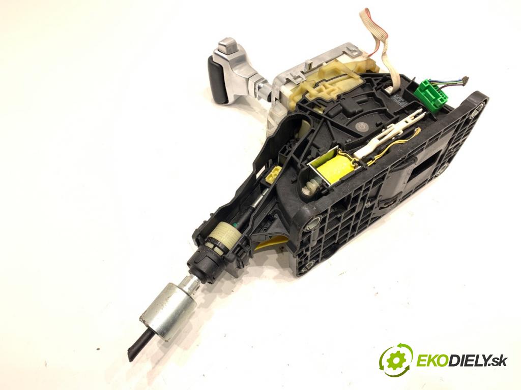 VOLVO S80 II sedan 2006 232 kW 4.4 V8 AWD 4414 Kulisa  (Rýchlostná páka (kulisa))