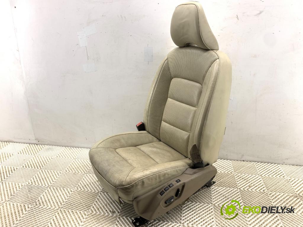 VOLVO S80 II sedan 2006 232 kW 4.4 V8 AWD 4414 Sedadlo ľavy predný