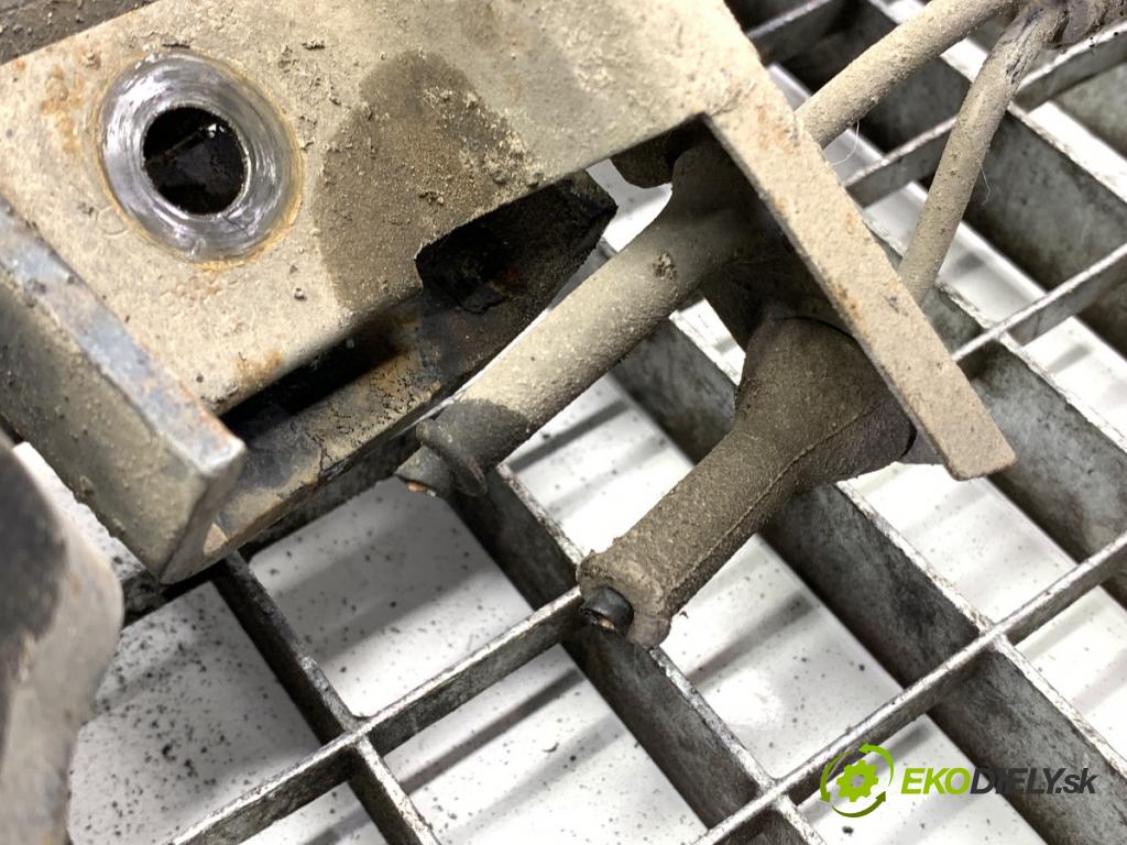 VOLVO S80 II sedan 2006 232 kW 4.4 V8 AWD 4414 Tlmič pravy predný ZE 