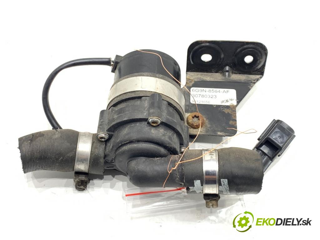 VOLVO S80 II sedan 2006 232 kW 4.4 V8 AWD 4414 DALŠÍ: Pumpa vody 30780323 6G9N-8564-AF (Vodná pumpa)